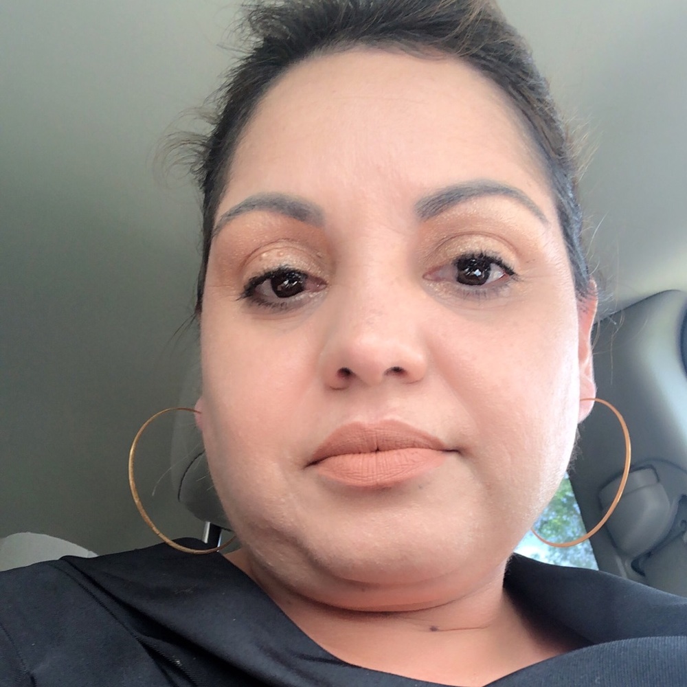 Meet your Posher, Gina